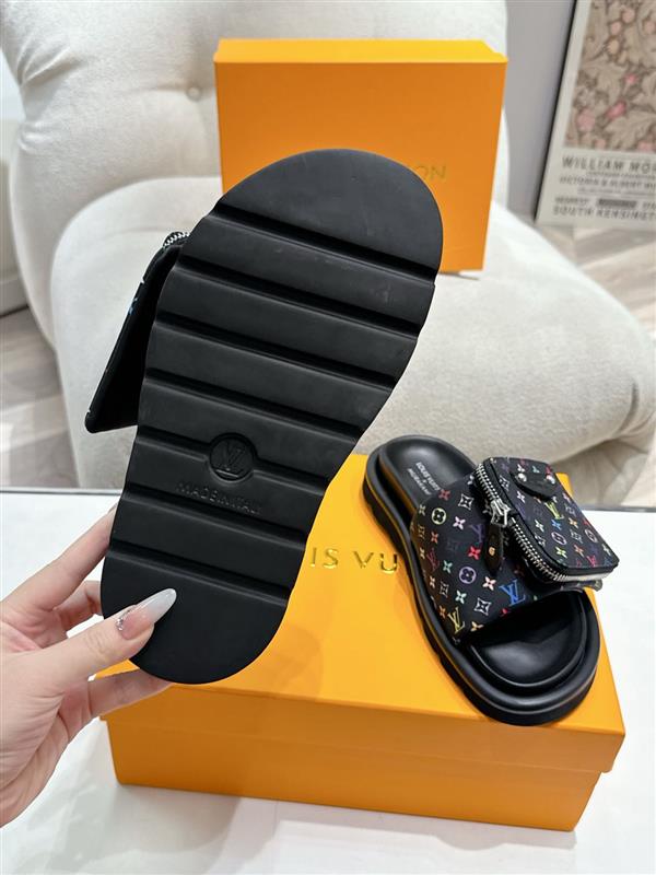 2025112818454573 210